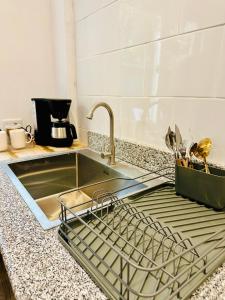 Annies Apartments on 6th Street