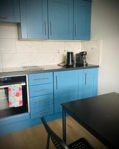 Quiet Riverside Stopover - Ideal for Short Stays