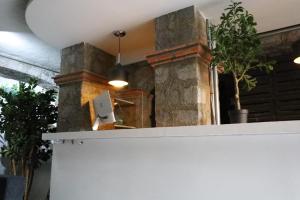 Miranthia Hotel Business and family