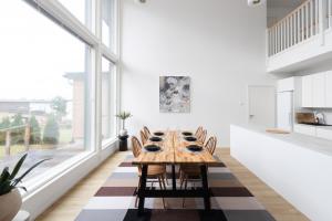 Glorious semi-detached house, with yard, sauna, parking with charging