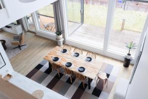 Glorious semi-detached house, with yard, sauna, parking with charging