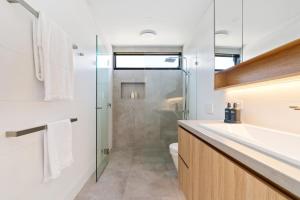 Back Beach Perfection - A private pool paradise