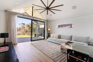 Back Beach Perfection - A private pool paradise