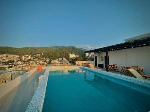 OVATA 302 - ZONA ROMANTICA