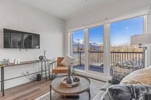 Cozy 2BR apartment in Golden near DT