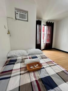 Jade Condo Netflix Wifi Karaoke with Cinema Projector