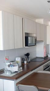 A metros de la playa