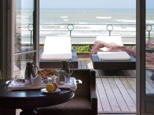 Hotels Le Grand Hotel de Cabourg - MGallery Collection : photos des chambres