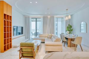 PVH - Ellington Beach House - Luxurious 1BR with Private Beach Access