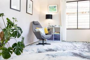 Exclusive Living for Professionals