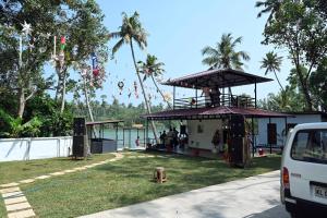 Orchid Lake View Resort