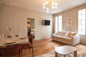 Charming and spacious air-conditioned apartment