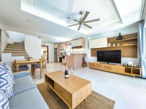 Sunrise Pool Villa - by KohChangVillas