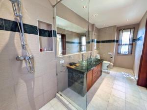 Sunrise Pool Villa - by KohChangVillas