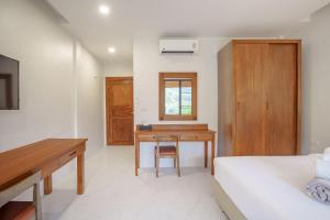 A102 Banjong 1 Bed apart Near Nai Harn Beach