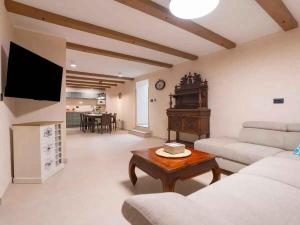 Holiday Home with Pool in Grizane 51280