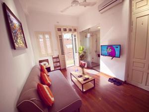 May - ORANGE with BALCONY