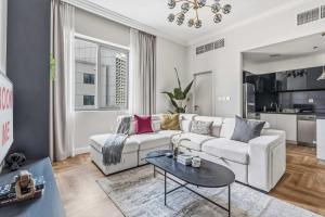 Free housekeeping visits during your stay - StayShort - Beautiful 1 Bed Apartment in Business Bay that Sleeps 4