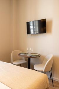 Stylish & Cozy Air-Conditioned Studio