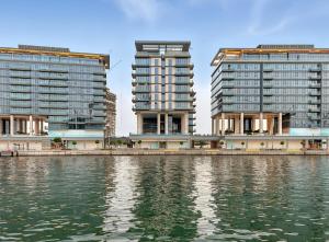 2BR plus M CF7 B Partial Canal View