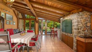 Holiday Home Villa Rosemary by Villas Guide