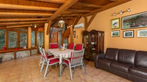 Holiday Home Villa Rosemary by Villas Guide