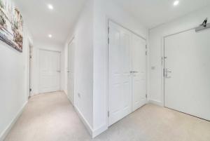 Comfortable 1-Bedroom Apartment Near Station - Business & Leisure Friendly