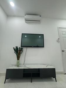 2 room apartment 70m2 near the airport