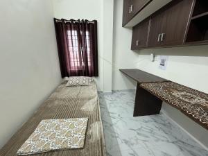 WiF5 Stays - Entire Home, 3BHK near Perungudi