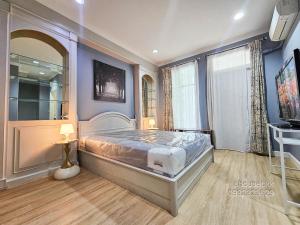 Spacious 3 Ensuite Bedrooms Townhouse in Rama 3, Bangkok