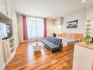 Spacious 3 Ensuite Bedrooms Townhouse in Rama 3, Bangkok