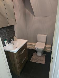 Starfluence Properties - Lovely Double Room