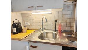 Oeschinensee 7min Interlaken 20min Parkplatz