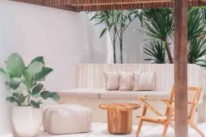 Salphia Villa Modern Cozy 3-Bedroom Villa in Pererenan Bali