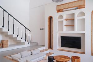 Salphia Villa Modern Cozy 3-Bedroom Villa in Pererenan Bali