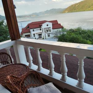 Conacul de la Dunăre, Eșelnița