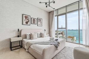 Free housekeeping visits during your stay - StayShort - Stunning 1 Bed in Maritime City that Sleeps 2!