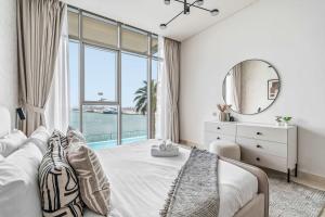 Free housekeeping visits during your stay - StayShort - Stunning 1 Bed in Maritime City that Sleeps 2!