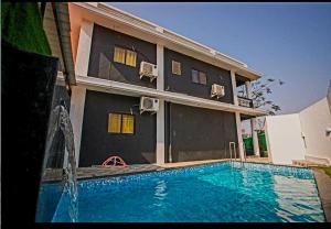 ll EMPYREAN STAY ll BLACK PANTHER VILLA ll 3BHK ll ll PRIVATE POOL ll AC ll FREE WIFI ll