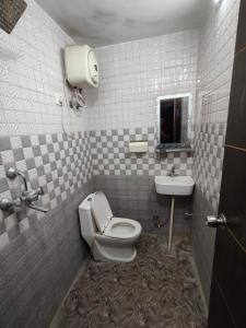 Prime Location 2BHK Near Railway Station