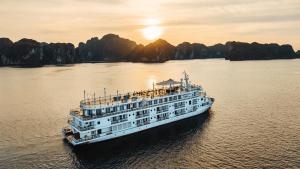 Ambassador Signature Cruise - Lan Ha Bay