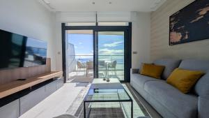 SUNSET SAILORS blue sky apartment