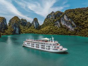Ambassador Signature Cruise - Lan Ha Bay