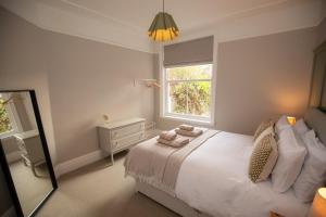 Charming Garden Apartment, Harrogate