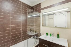 Tatiana 3Br - city center - aircon - wifi at Homesbyfc