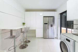 Tatiana 3Br - city center - aircon - wifi at Homesbyfc
