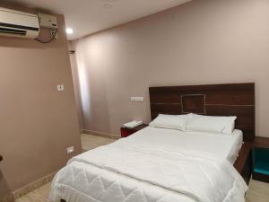 JK Residency Triplicane