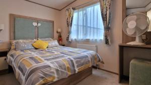 Da-Ve-Ju Holiday Home, West Sands