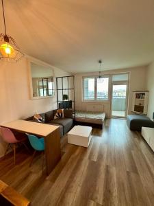 Terrace apartment near centre, parking, river park