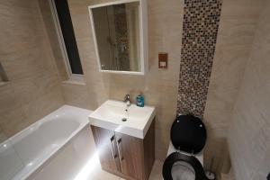 Premium 3BR House - Loughton - by Rent Squared LTD